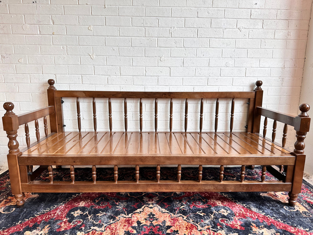 3-Seater Dark Colour Wood Sedir