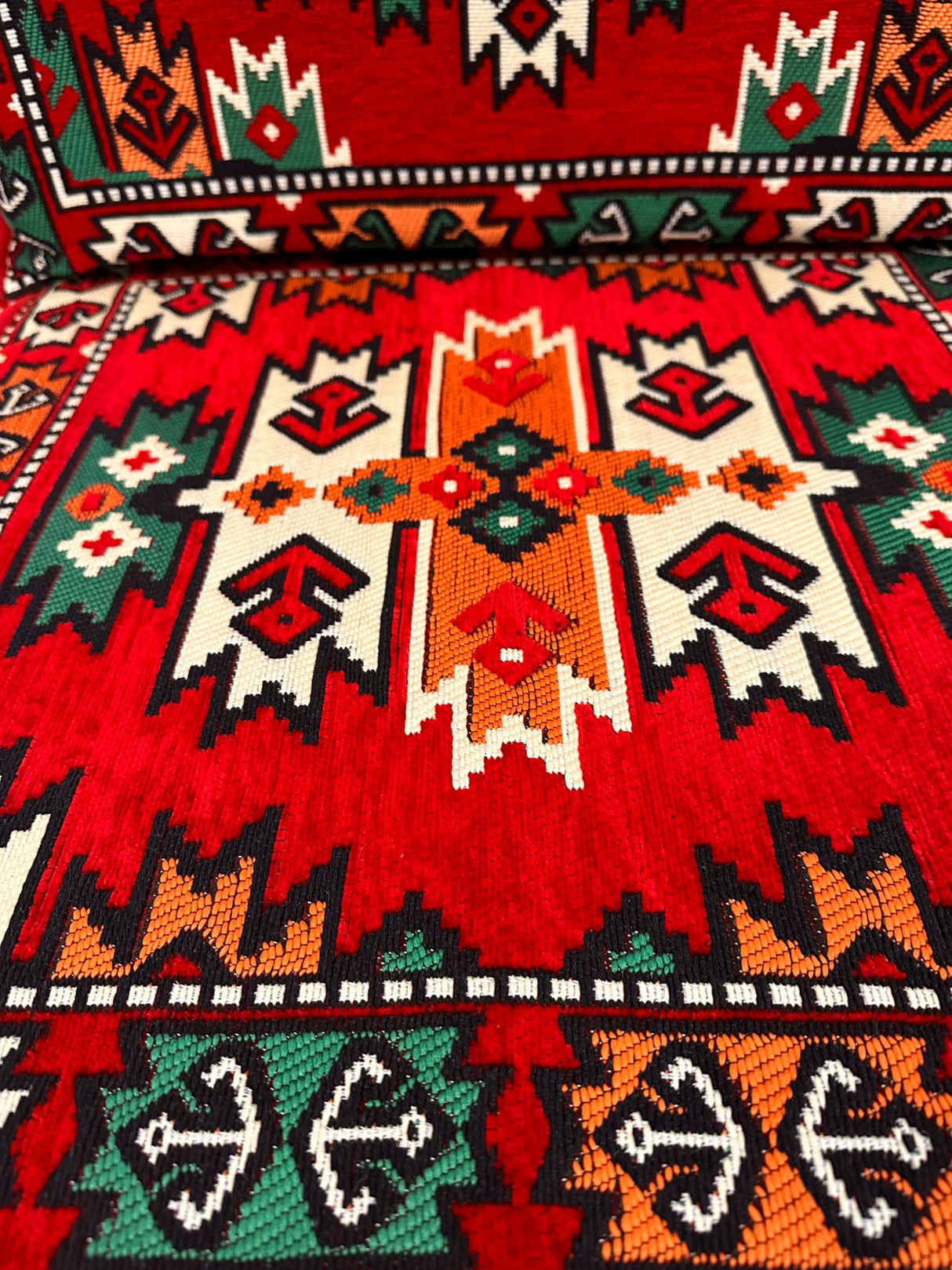 Single Cushion Set - Red Oriental