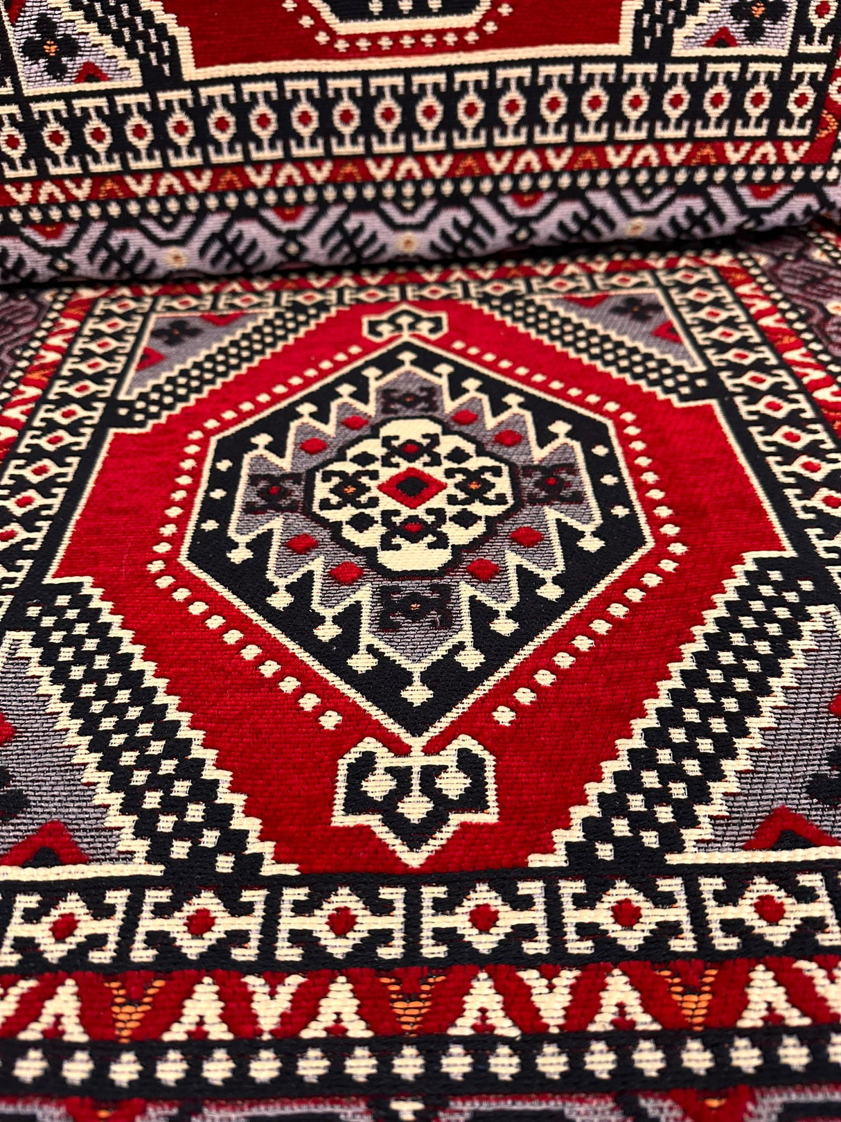 Single Cushion Set - Red Palace