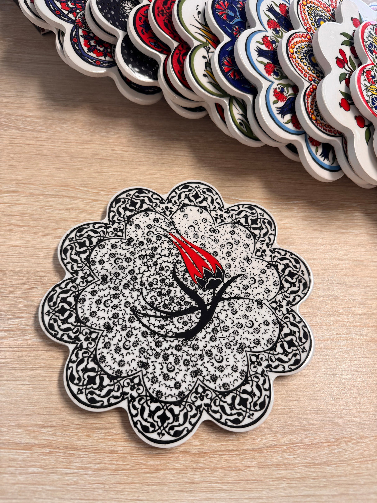 Trivet Black-Red Tulip PN-39