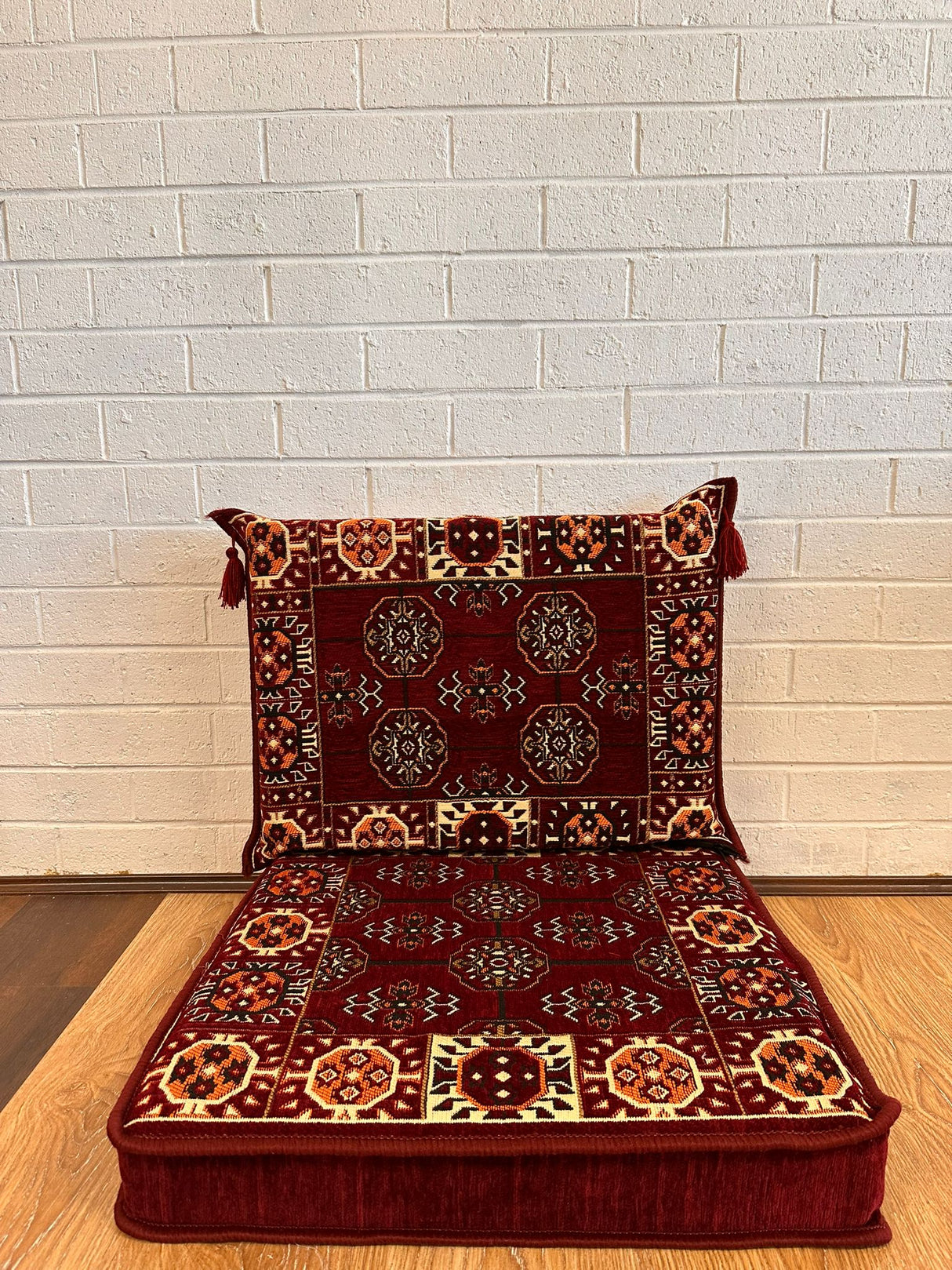Single Cushion Set - Maroon Elegance