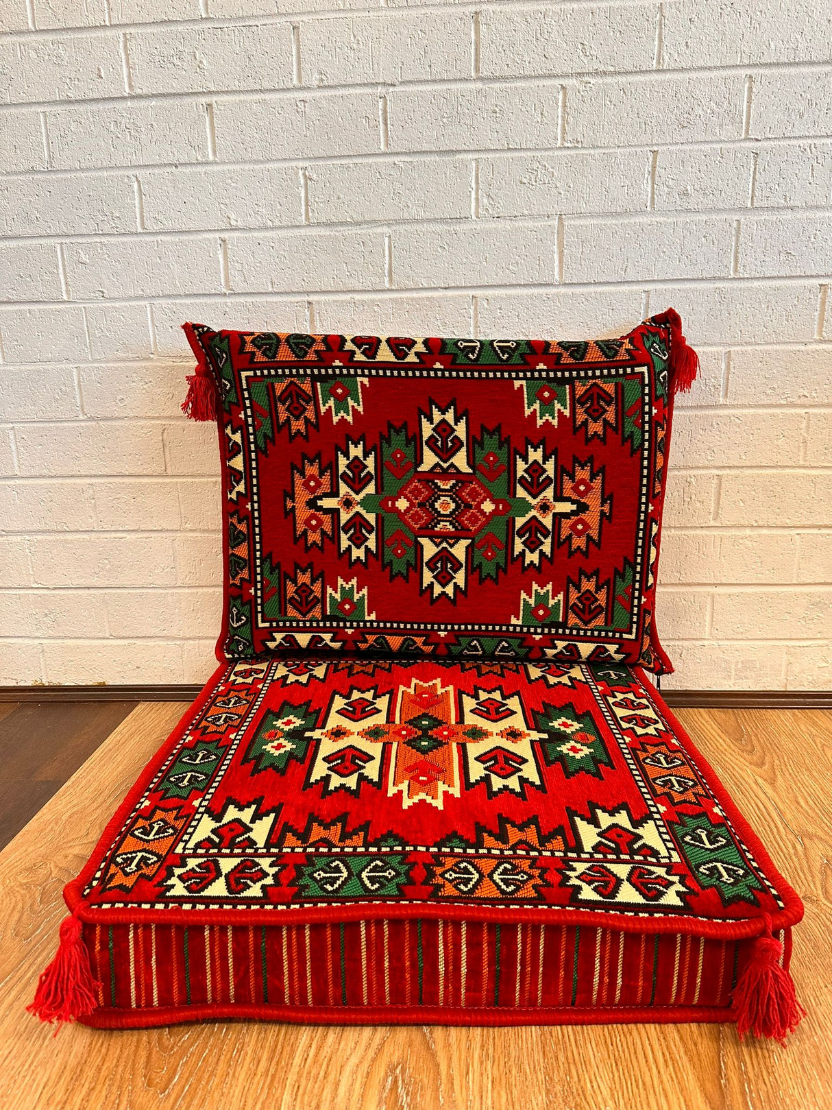 Single Cushion Set - Red Oriental