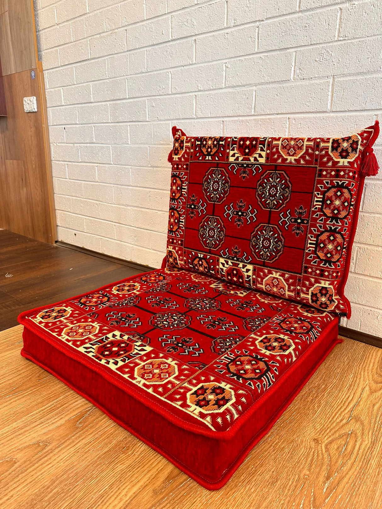 Single Cushion Set - Red Elegance